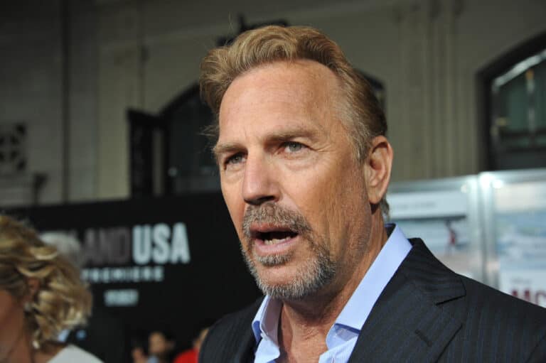 67-year-old Kevin Costner has found a new partner after getting a ...